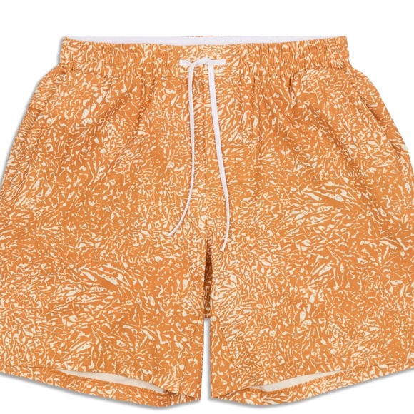 Lululemon Pool Short 7” BNWT - Picture 8 of 9